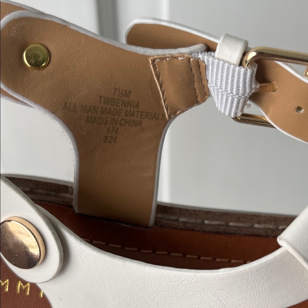 Tommy Hilfiger Bennie White and Brown Thong Flat Sandals - Picture 6 of 7